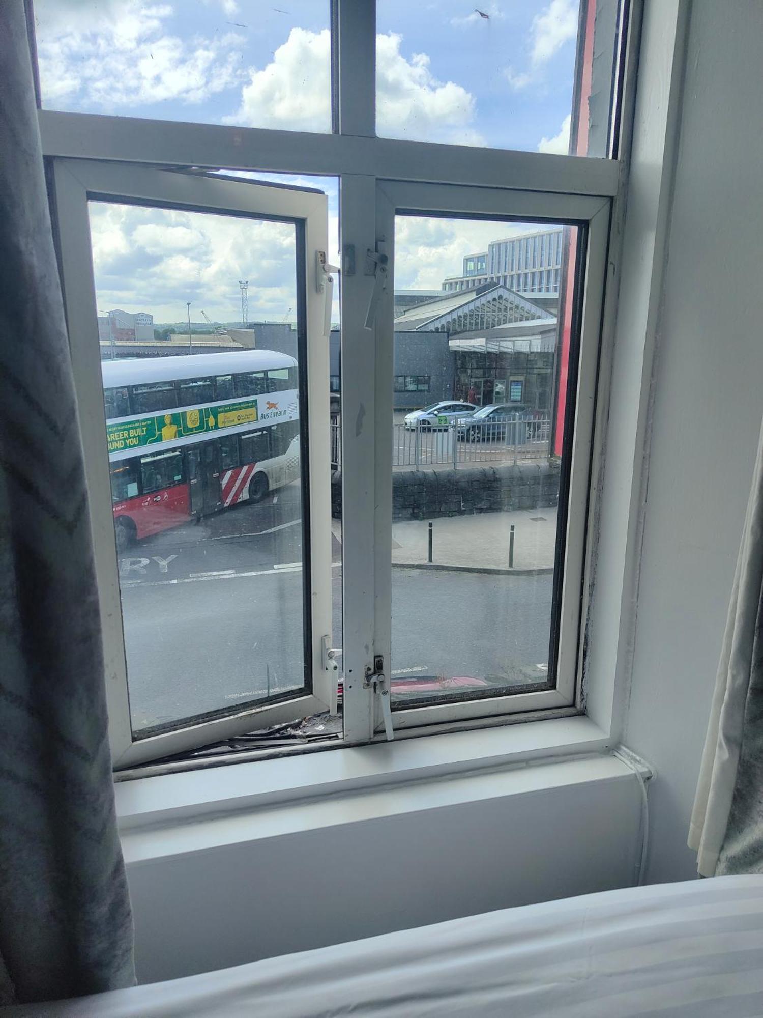 Station View Tavern Cork Dış mekan fotoğraf